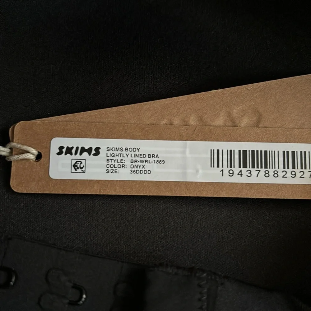 NWT Skims Women’s Black Wireless Lightly Lined Demi Bra in Onyx - size 36DDDD - Picture 6 of 6